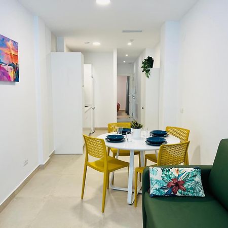 Bnbook Medea Apartments 2 Фуeнхирола Екстериор снимка