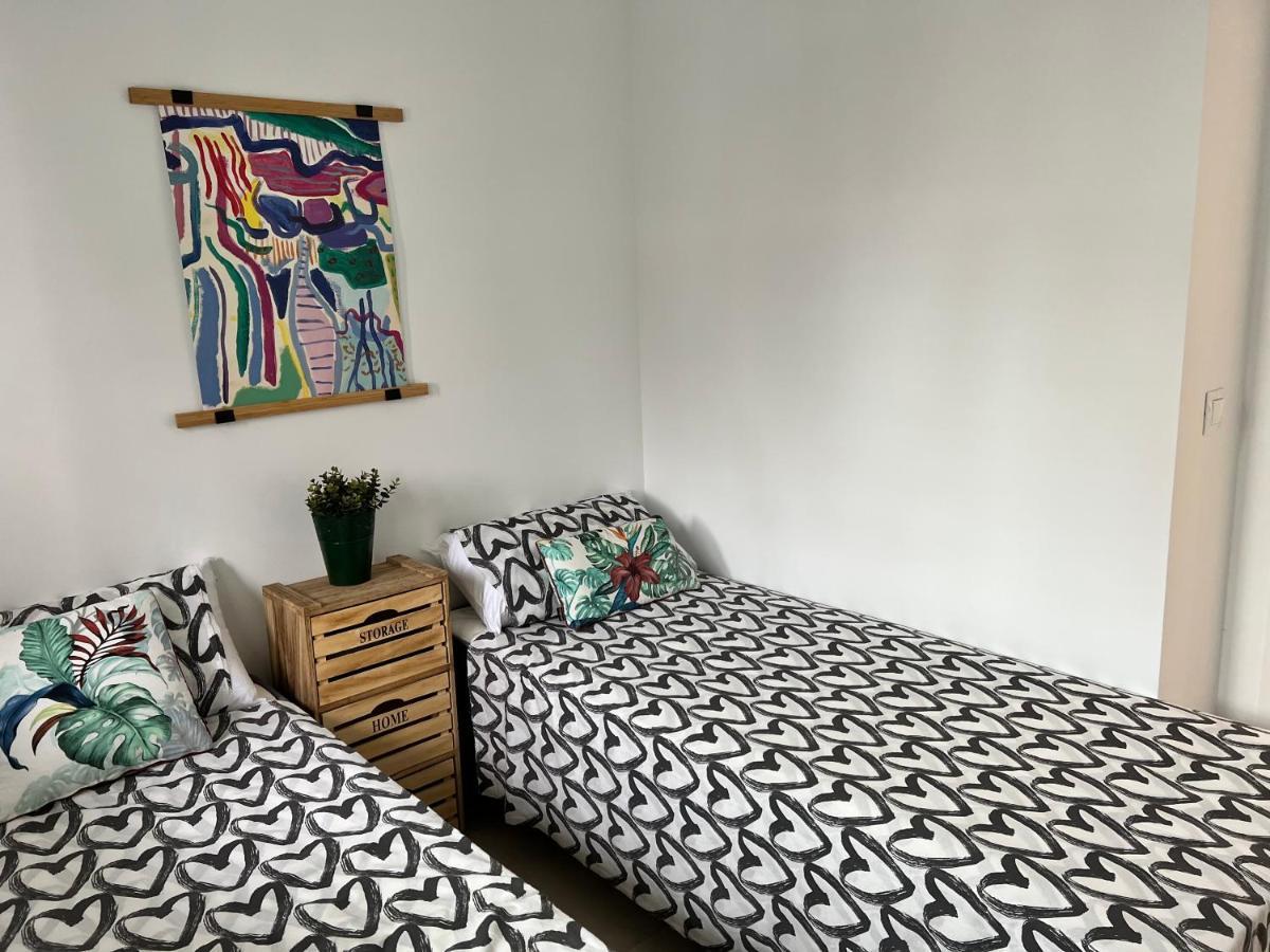 Bnbook Medea Apartments 2 Фуeнхирола Екстериор снимка