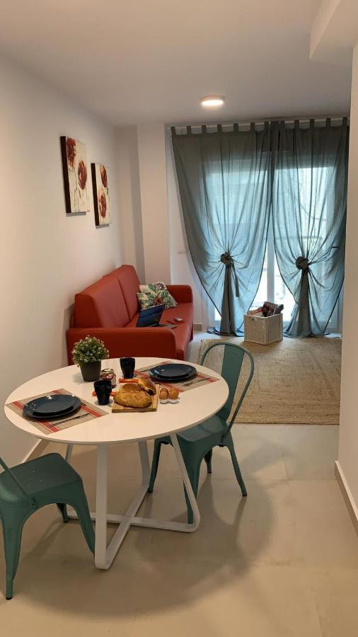 Bnbook Medea Apartments 2 Фуeнхирола Екстериор снимка