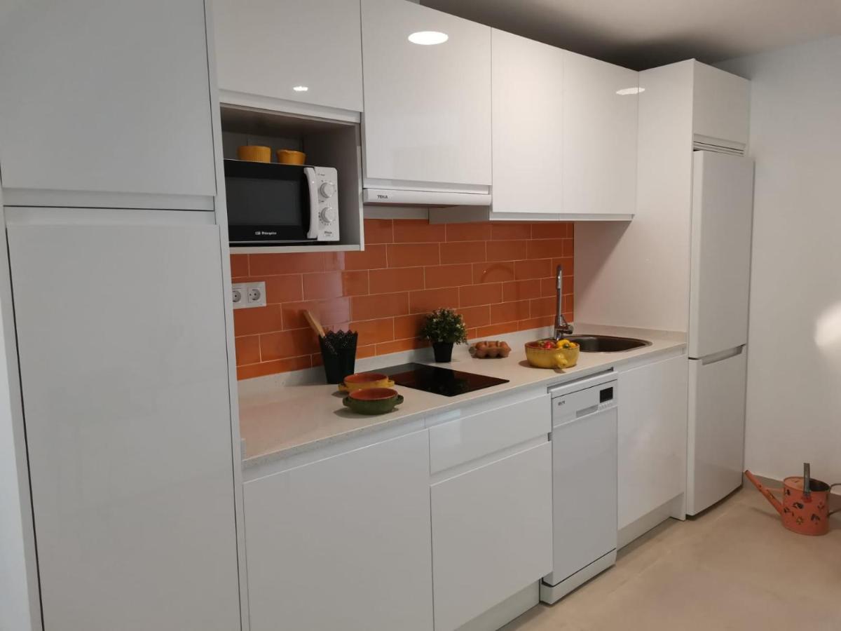 Bnbook Medea Apartments 2 Фуeнхирола Екстериор снимка