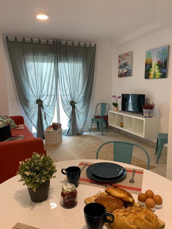 Bnbook Medea Apartments 2 Фуeнхирола Екстериор снимка