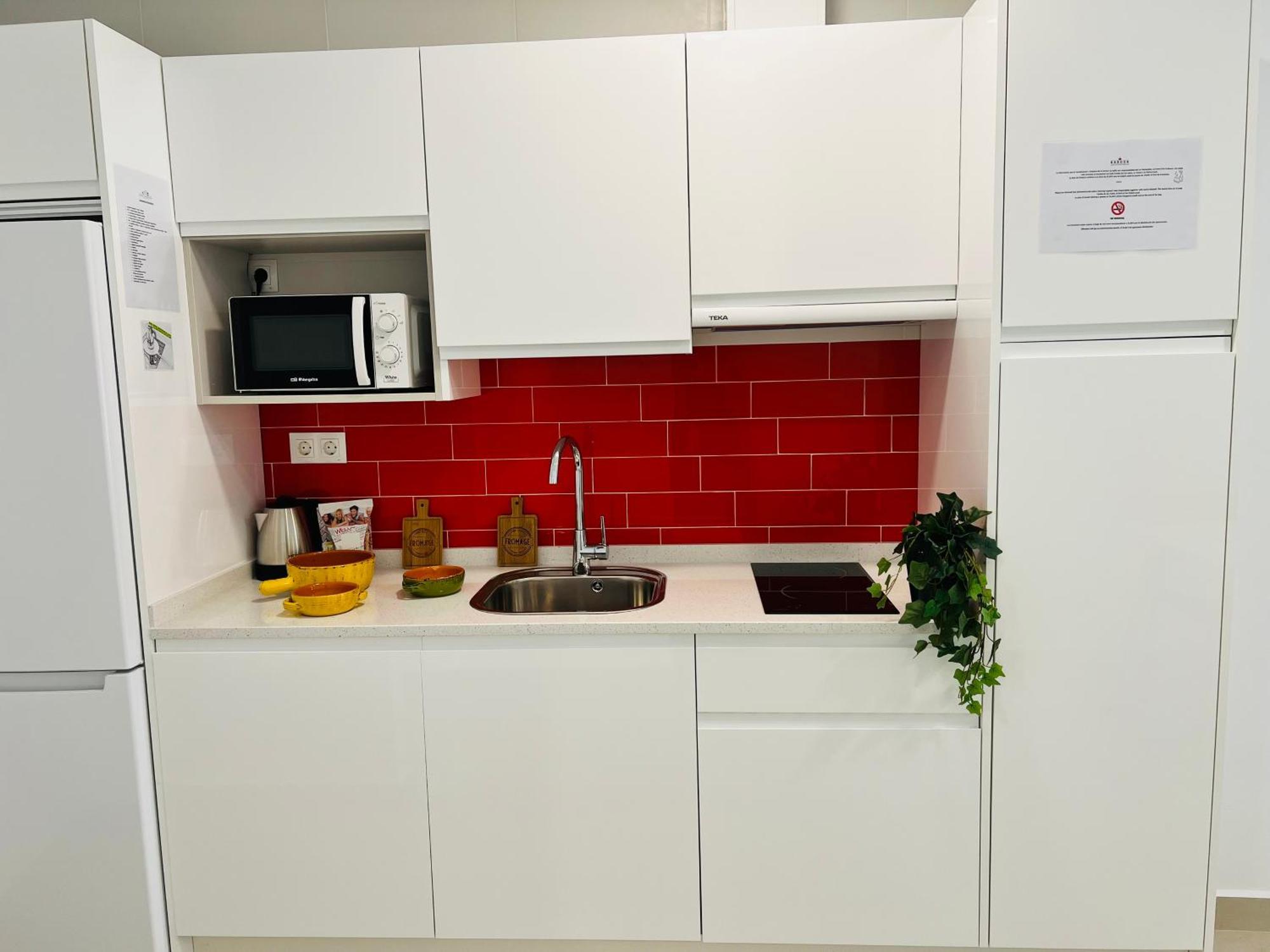 Bnbook Medea Apartments 2 Фуeнхирола Екстериор снимка