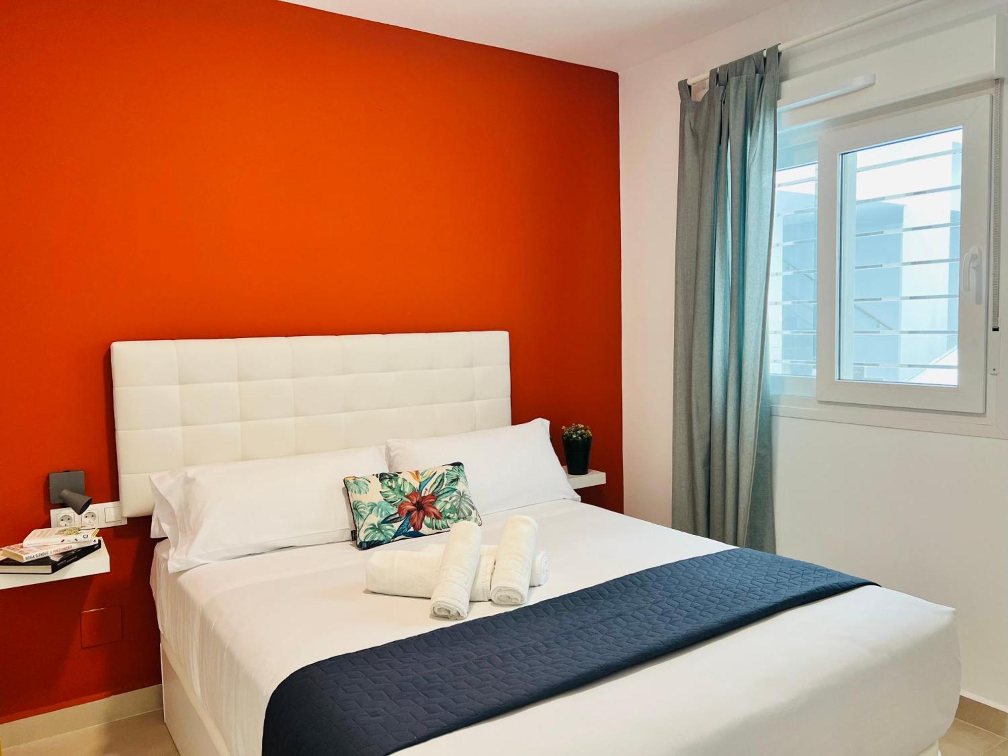 Bnbook Medea Apartments 2 Фуeнхирола Екстериор снимка