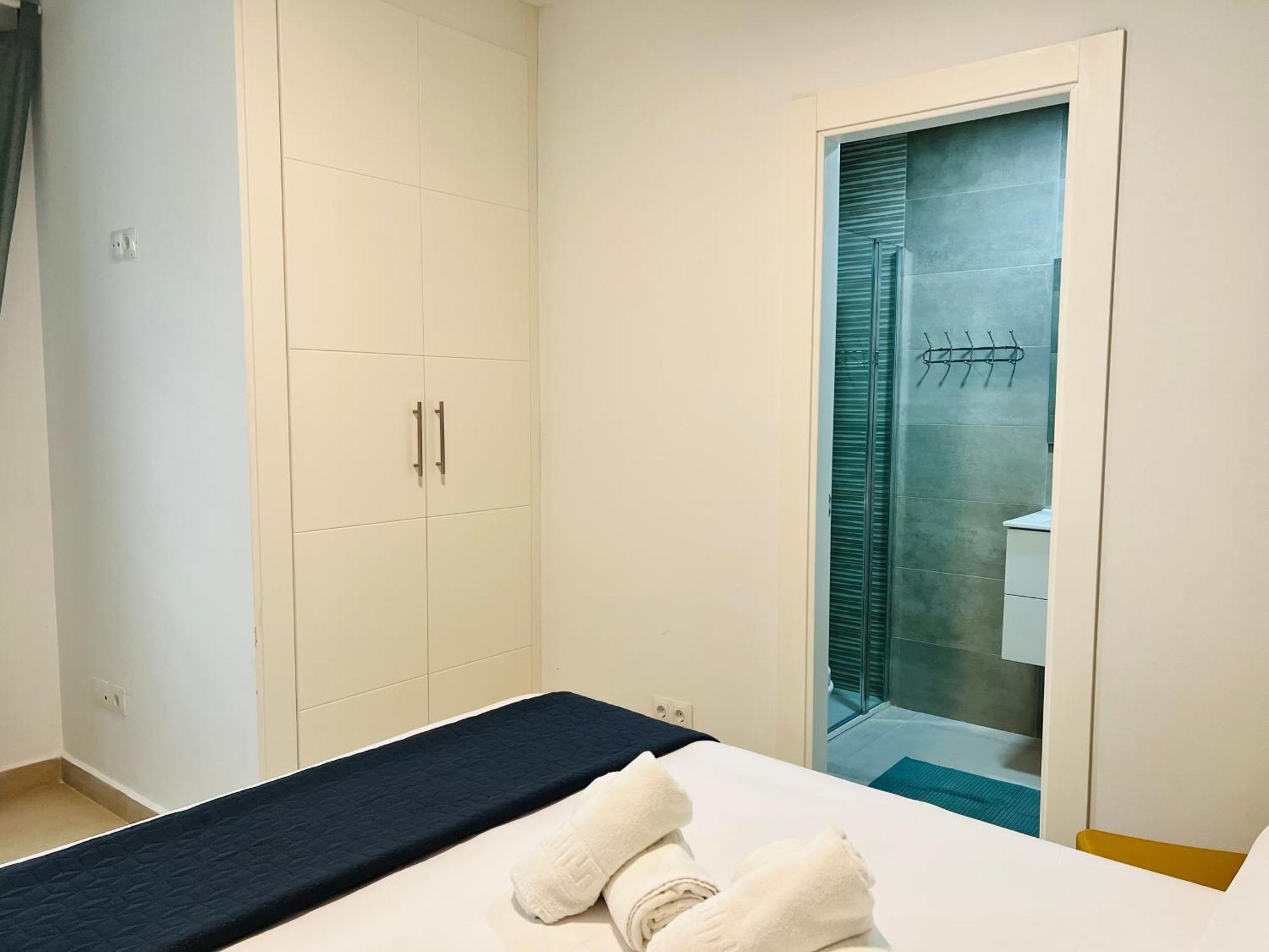 Bnbook Medea Apartments 2 Фуeнхирола Екстериор снимка